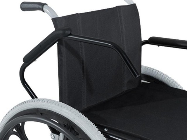 Locação de cadeira de rodas americana - Cirúrgica Inova Acessível